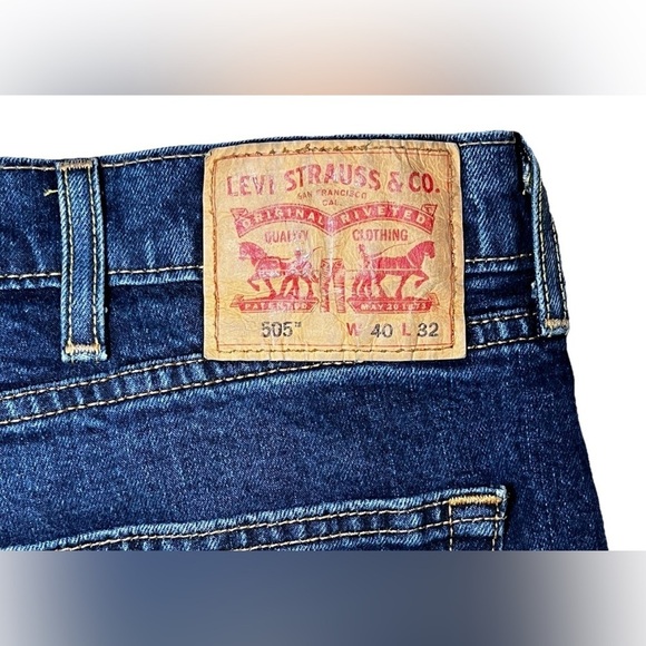Levi's 505 Jeans Mens 40x32 Blue Denim Straight Leg Regular Fit EUC - Picture 9 of 9